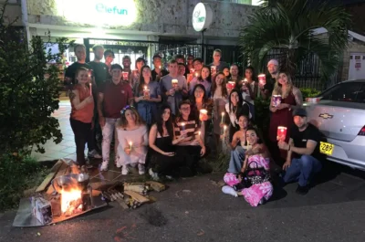 Group of adult international students in an immersive Spanish language course at Elefun, Medellín.