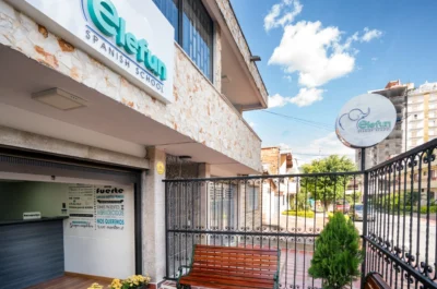 International student receiving guidance at Elefun about the Colombian student visa process